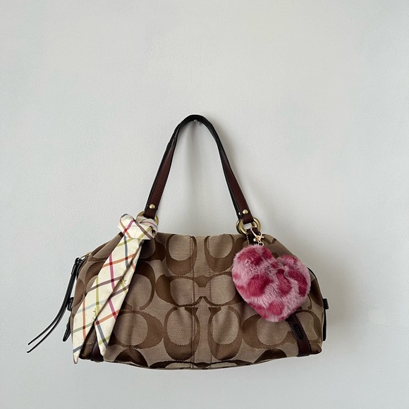 Coach Bag - Picture 3 of 11